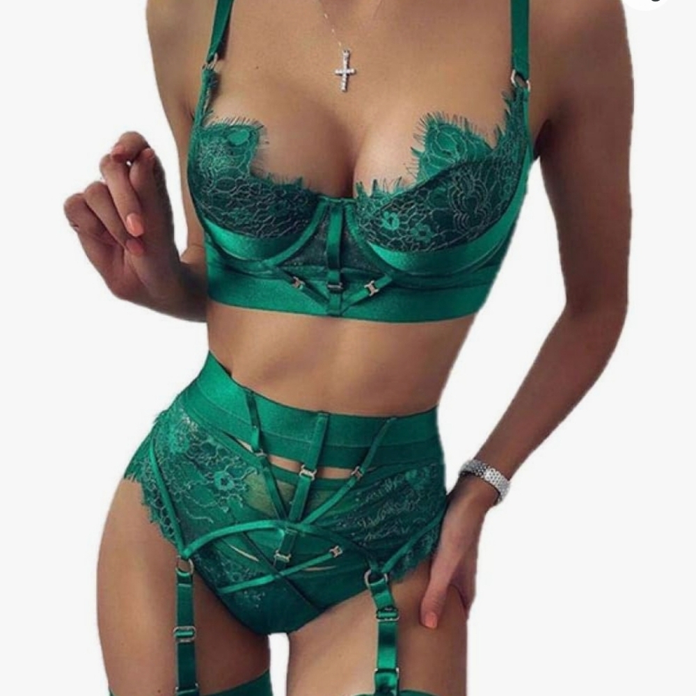 NWOT Women's Sleepwear Sexy Lace Underwear Transparent 3-pice Set
